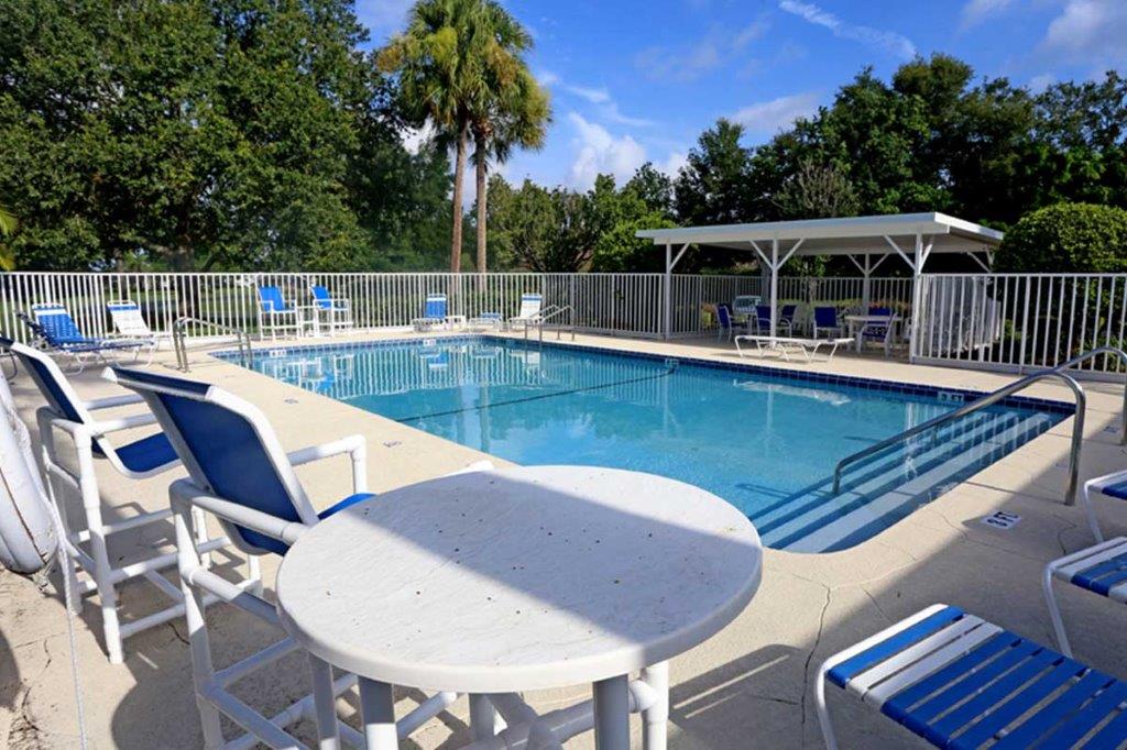 Laurel Ridge Community Swimming Pool